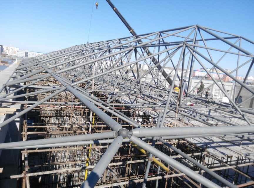 上虞商贸城屋顶网架工程